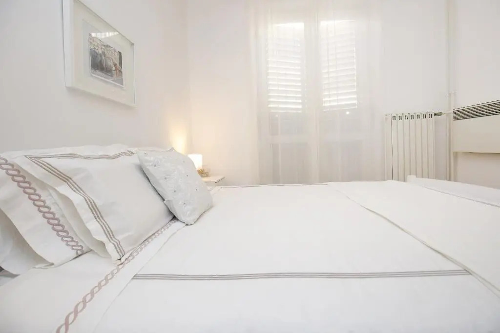 Prokonzul 2BR apartment in old town