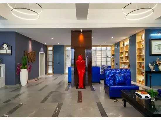 Poltton International Service Apartment