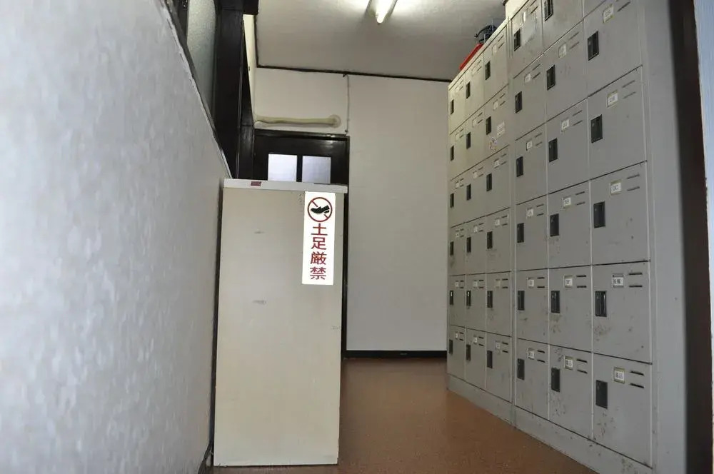Ofu Jyoshi Kaikan 1st building - Caters to Women (только для женщин)