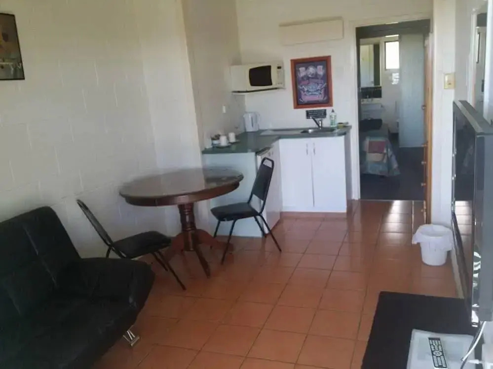 Harbour Lodge Motel