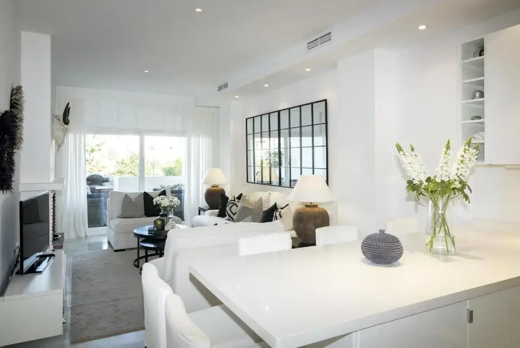 CL-Spectacular 1 Bedroom Apartment