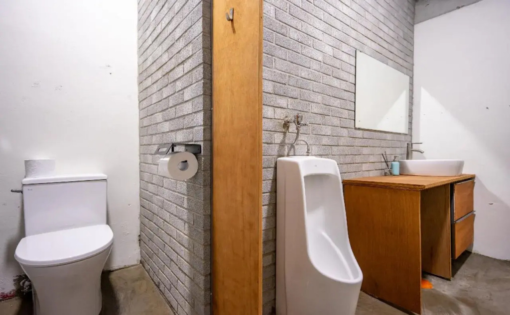 Mireuk Mireuk Hostel