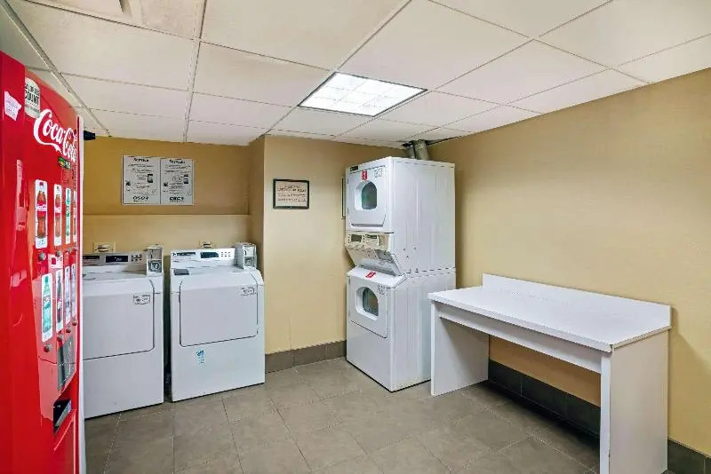 La Quinta Inn & Suites Memphis Primacy Parkway