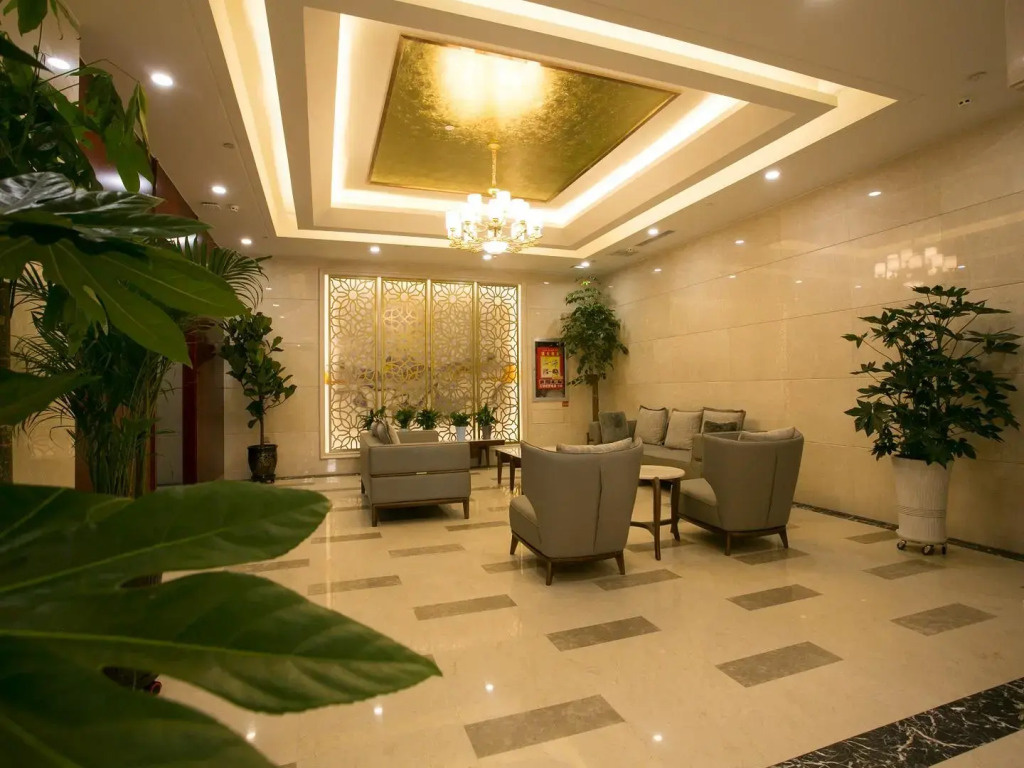 Starway Hotel Changji Qitai Bus Station