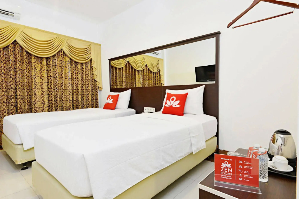ZEN Rooms Sukaresmi Karang Setra