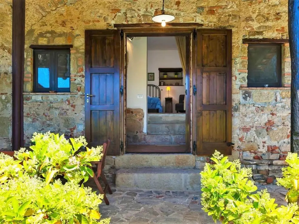 Villa in Velia near Roman Ruins and Beach