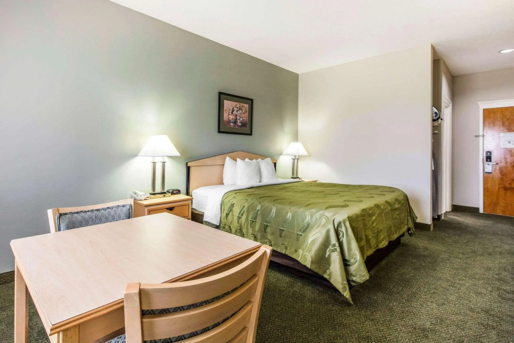 Quality Inn & Suites Pearl-Jackson