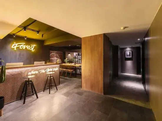 Iforest Hostel (The Bund, Nanjing East Road Pedestrian Street)