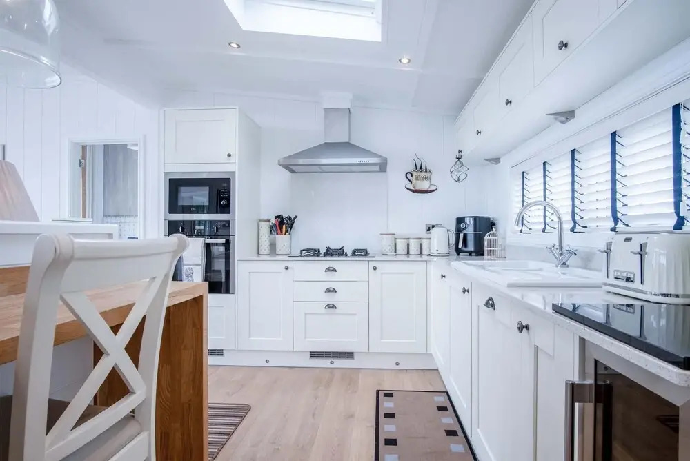Shearwater 30 - 2 Bedroom Lodge - Summerhill
