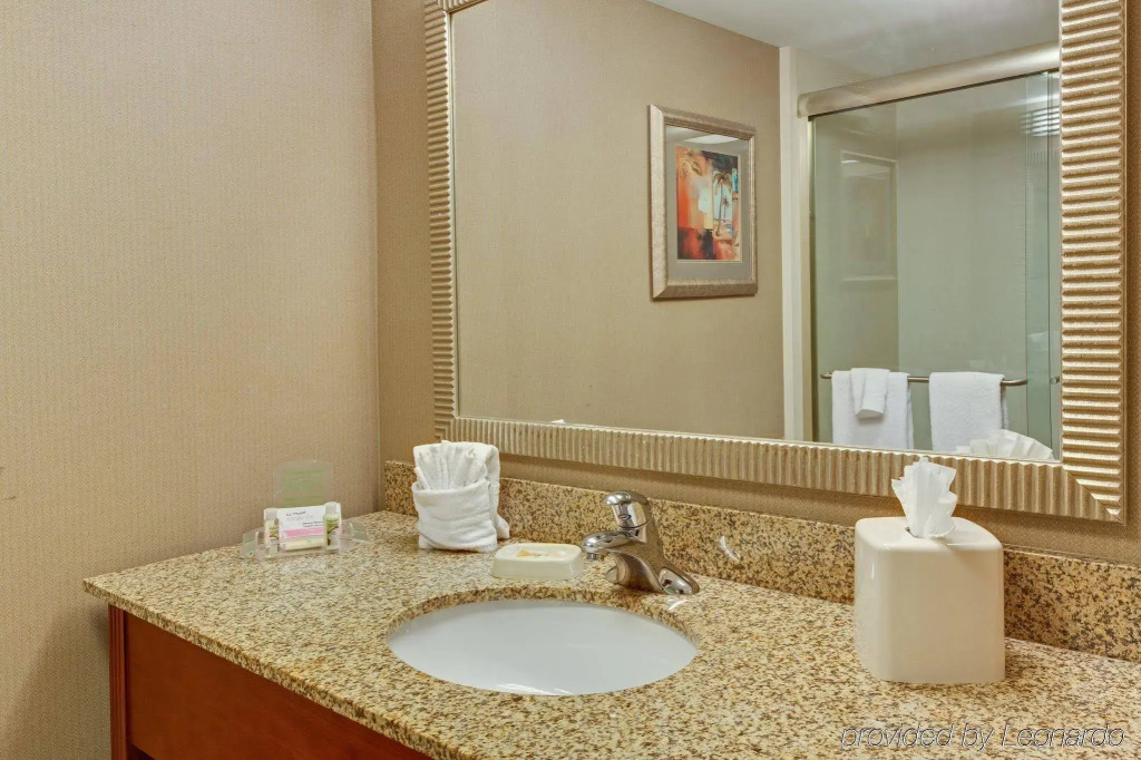Crowne Plaza Ft Myers Gulf Coast by IHG