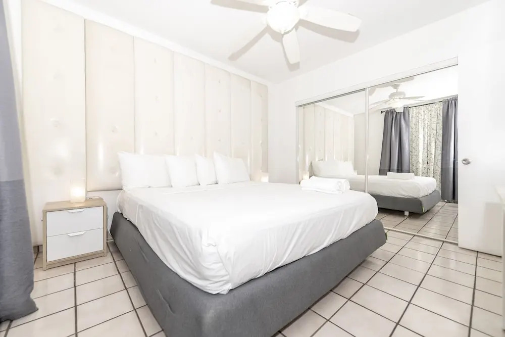 Sofi Beach Apartments