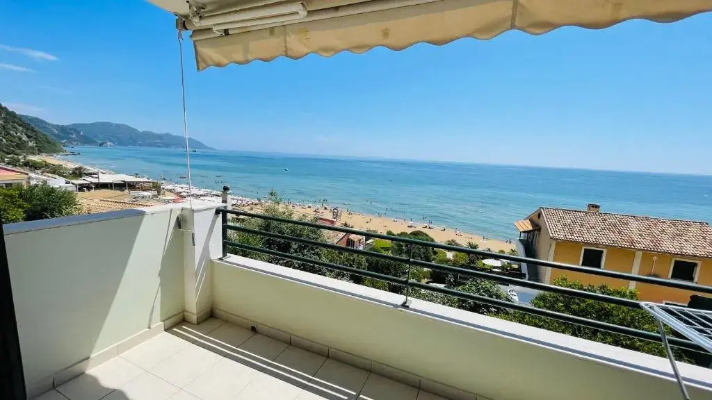 Glyfada beach two floors apartment 2-3 people