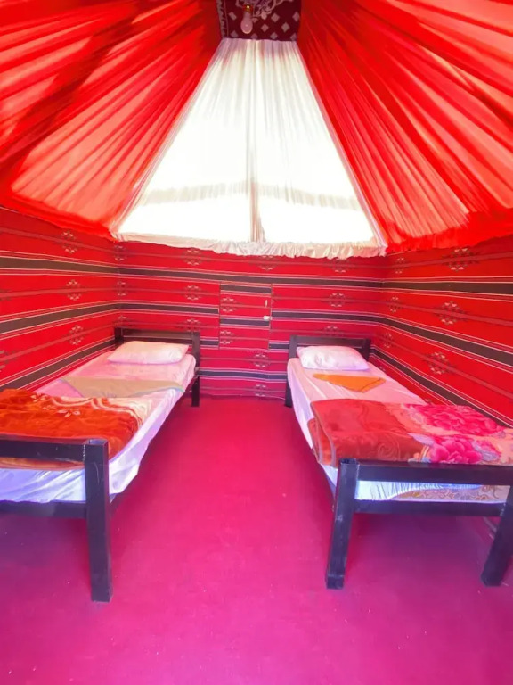 Lawrence Spring camp & tours