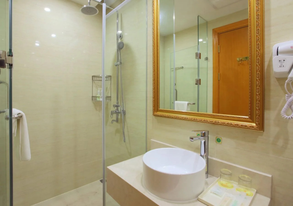 Venus International Hotel ( Shanghai Wild Zoo Shop)