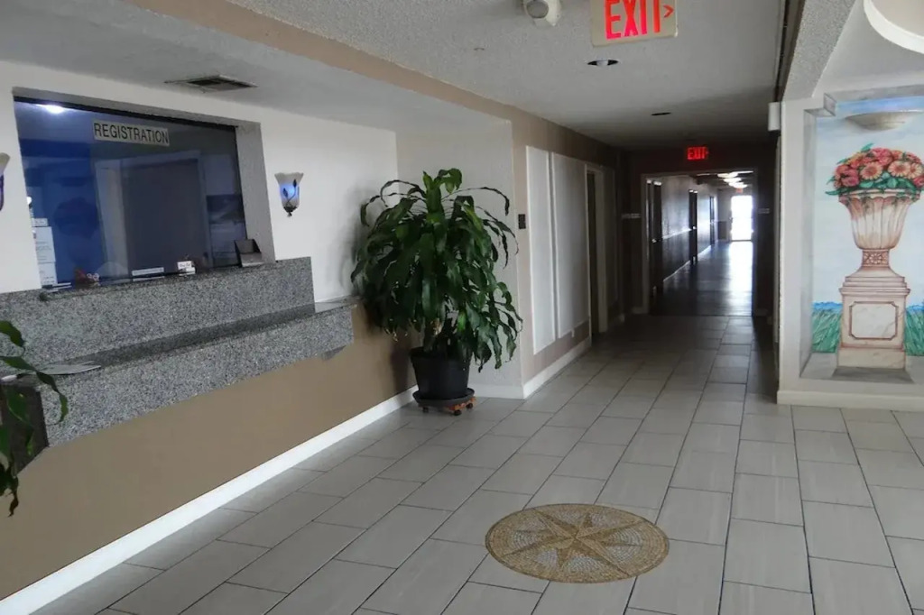 Regency Inn & Suites Houston East I 10