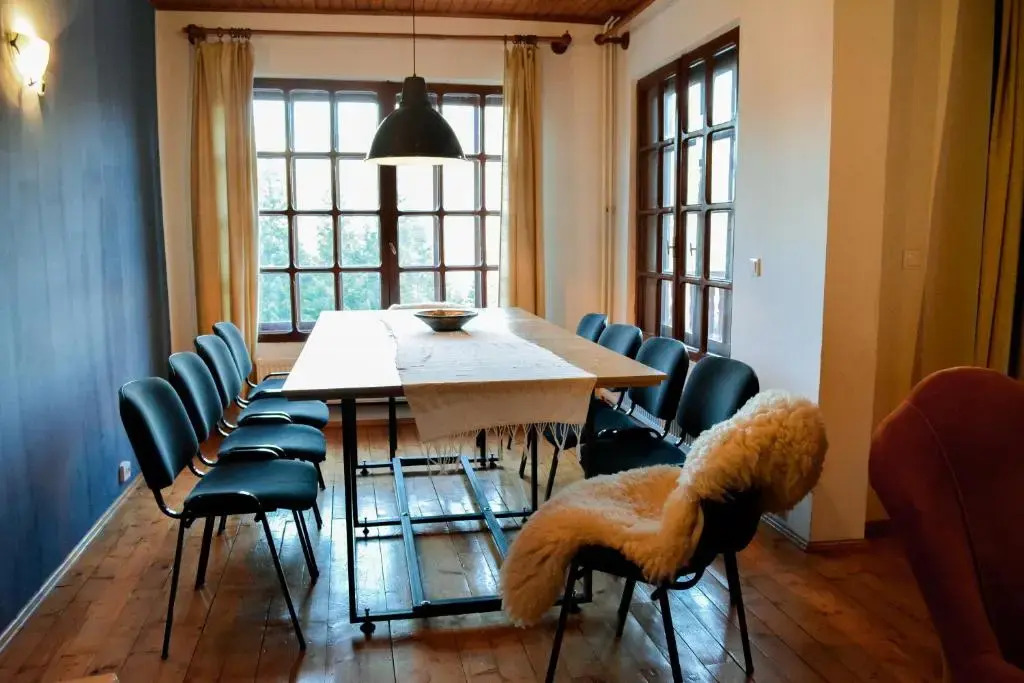 Grandpa's hidden crib, 6 bedroom, pet friendly