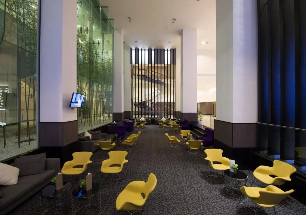 Grand Alora Hotel