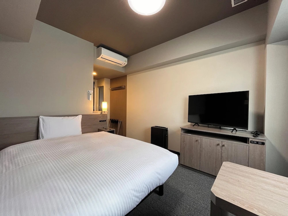 Hotel Route Inn Suzaka