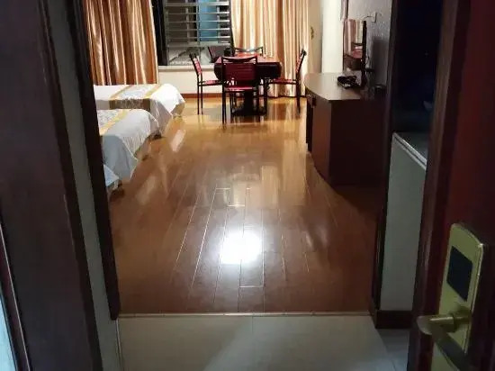 Jiaoling Shun'an Hotel