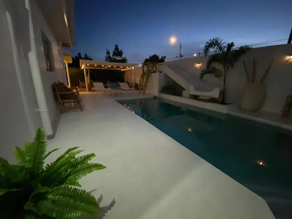 4BLESSINGSCURACAO TOP location swimming pool & nearby beaches -
