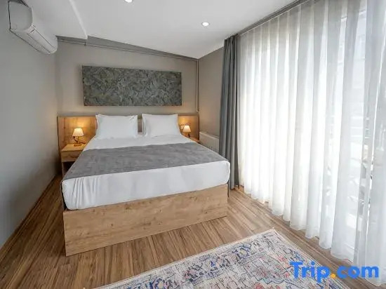 Takism-Penthouse w Balcony 401