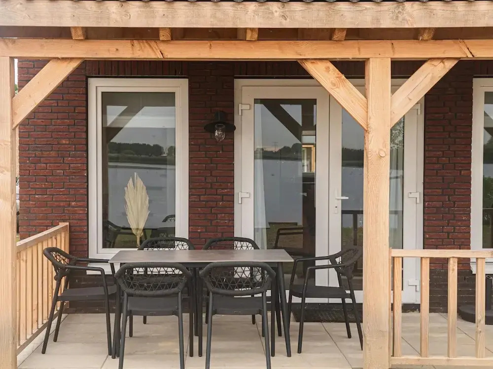 Lakeview villa with swimming and fishing pier