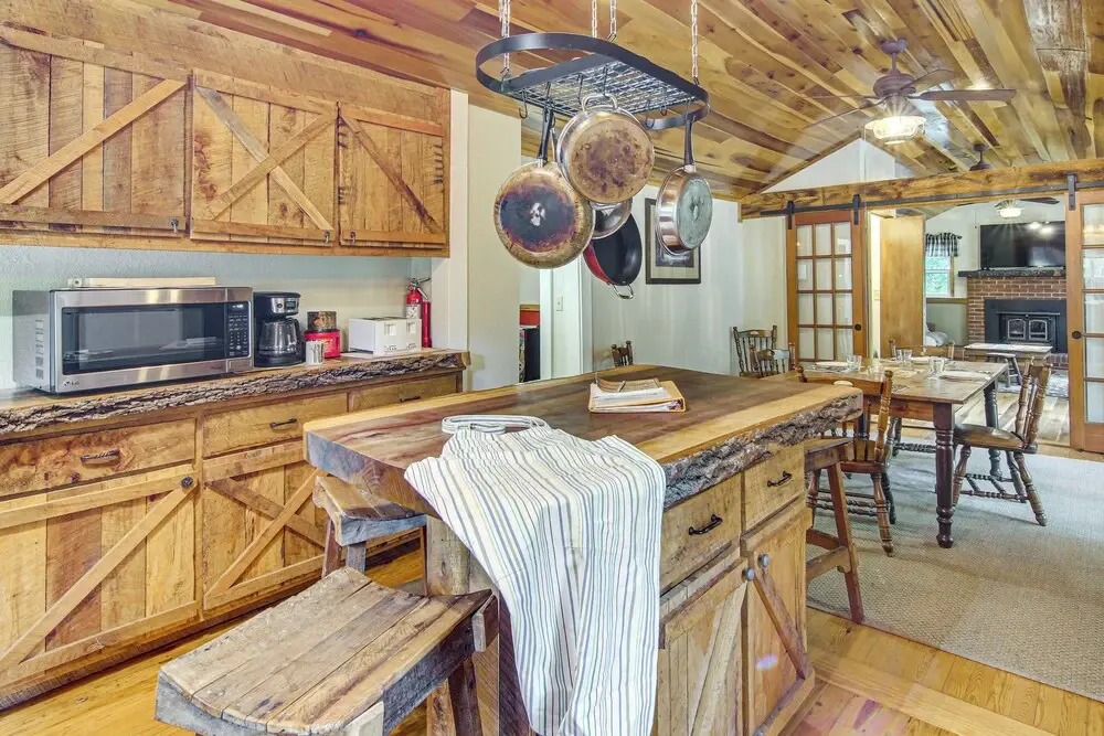 20-acre Cabin w/ Pond: 6 Mi to River Arts District