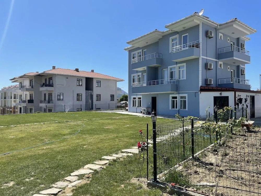 Parli Hotel