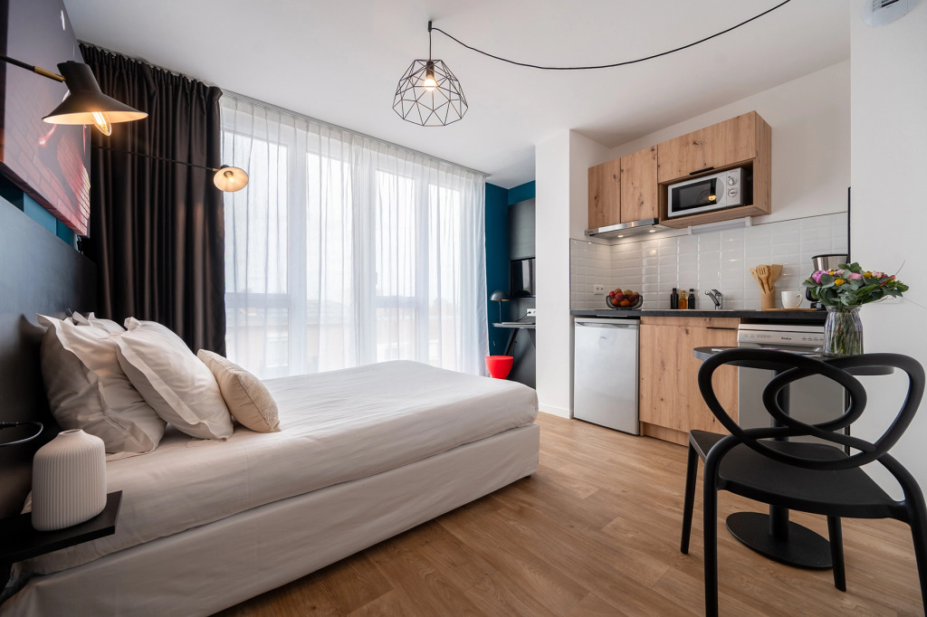 Nemea Appart Hotel Coliseum Amiens Centre