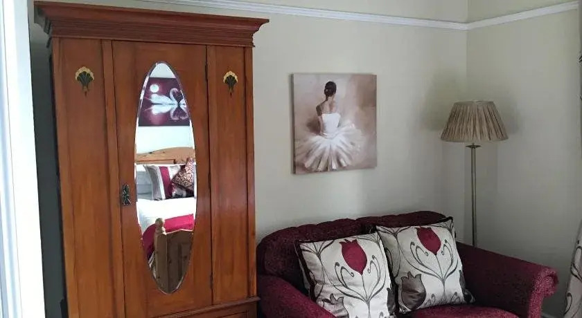 Ivy Bank Guest House - Room Only
