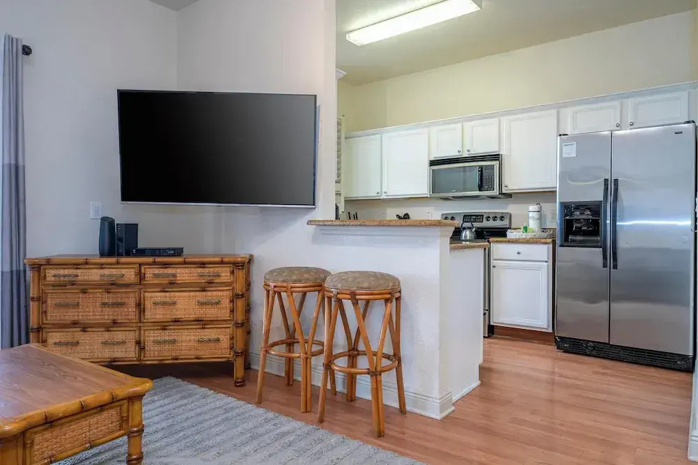 3132 CA - Charming Townhome Retreat