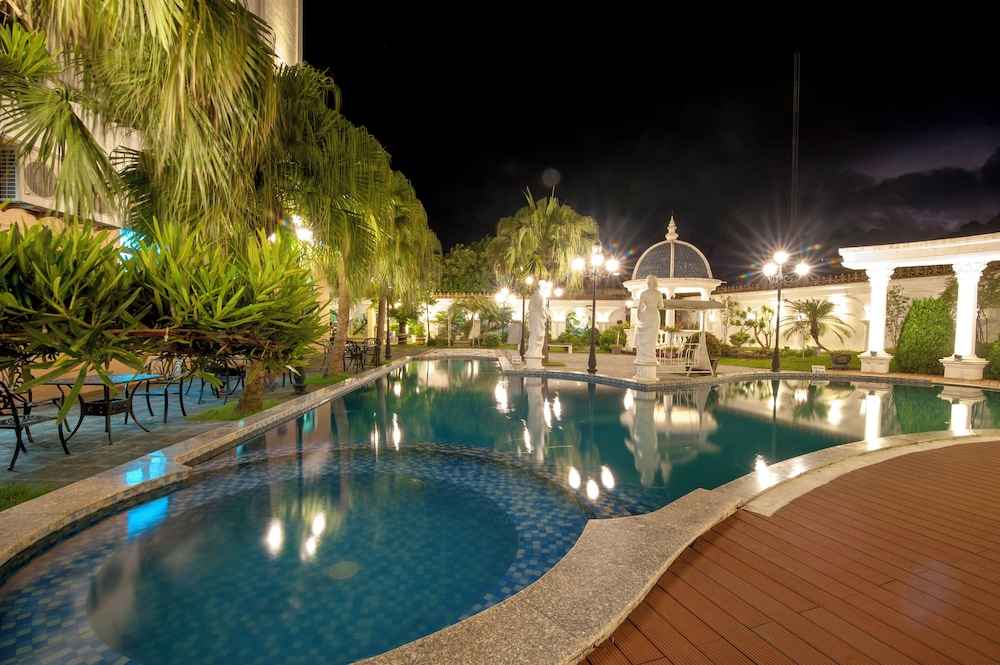 Vela Luxury Hải Hà Hotel