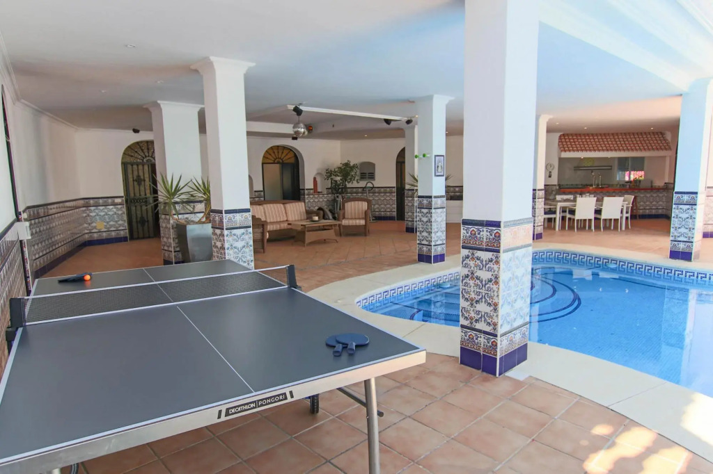 TESS Villa El Oasis