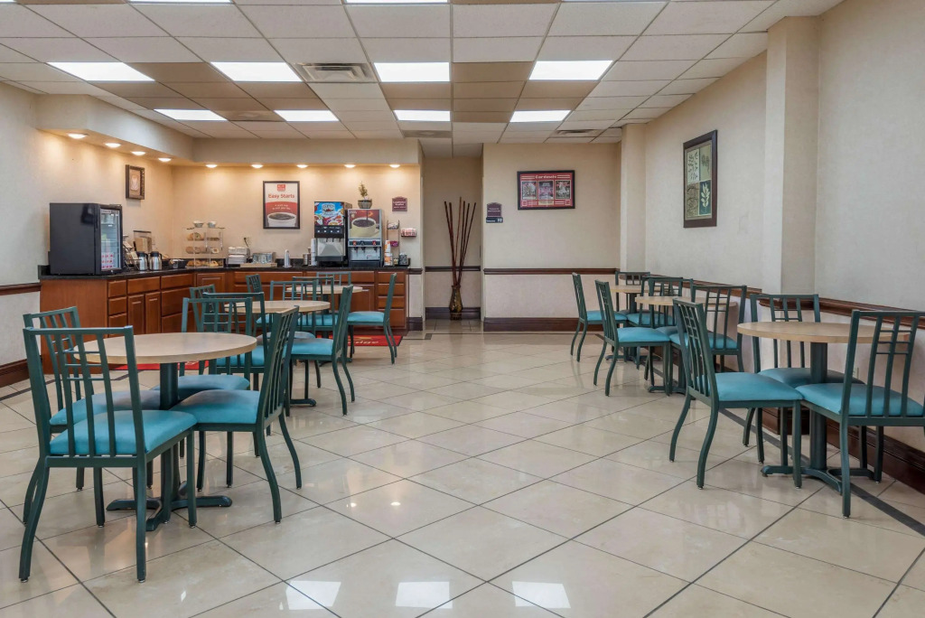 Econo Lodge Louisville Downtown