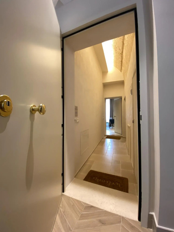 Apartment suitable for families or couples, equipped kitchen and laundry corner, private balcony-Mattia by Dimore Garibaldi