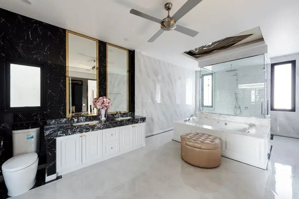 Exquisite Pool Villa J - Pattaya Pool Villa