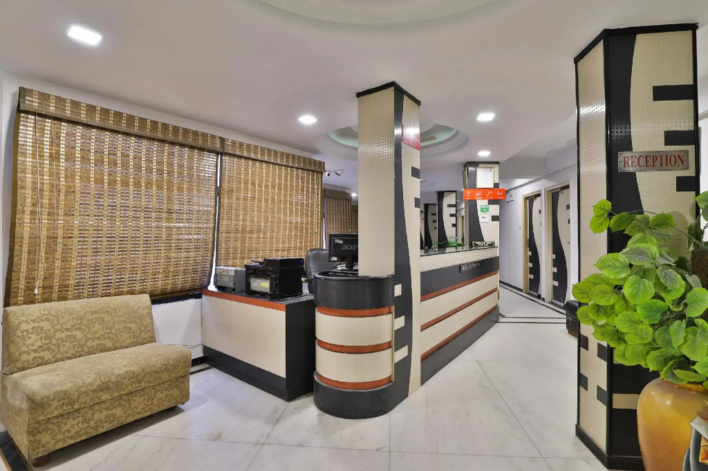 Darshan Hotel & Restaurant