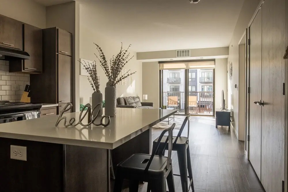 FRONTDESK Confluence on 3rd Apt Downtown Riverwalk Trails