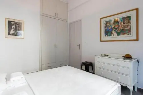 Five-Bedroom House near Acropolis