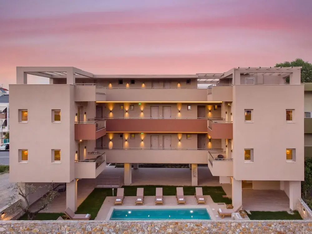 Makris Luxury Rooms