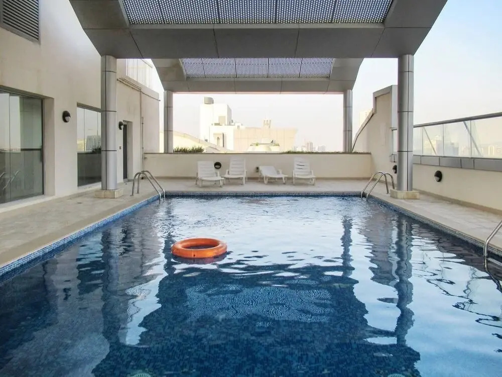 Lovely 1BR in Sports City With Golf Course Views!