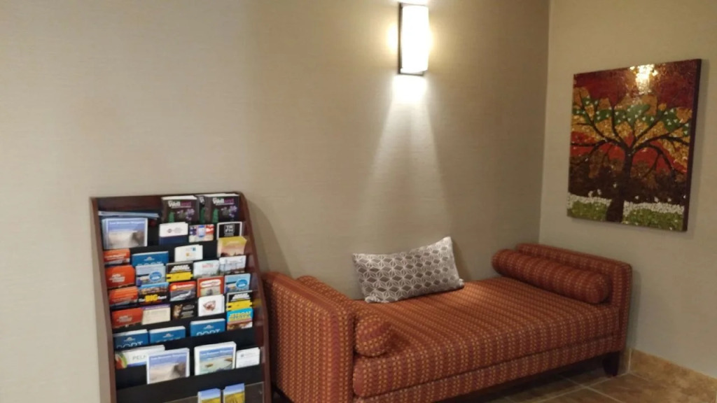 Best Western Plus Rose City Suites