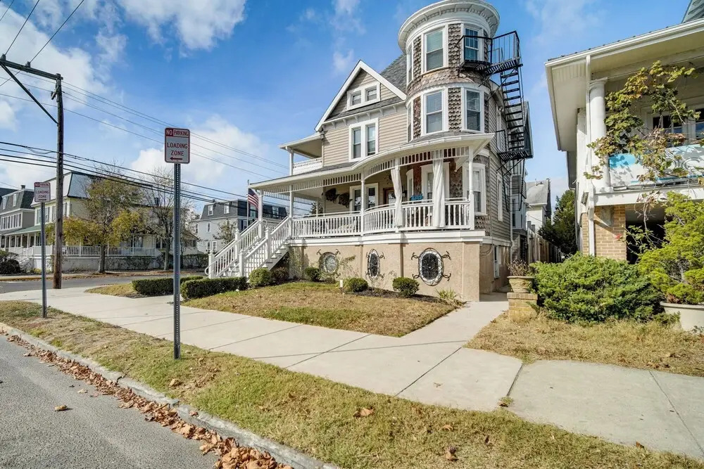 Steps to Beach: Couple's Retreat in Ocean City!