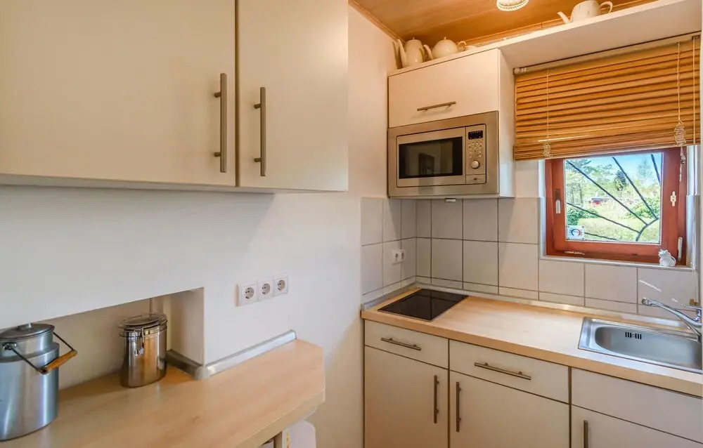 1 Bedroom Gorgeous Home In Haffkrug
