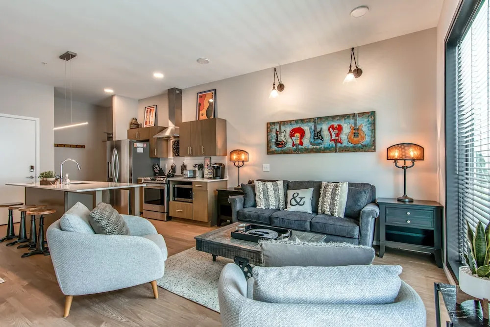 Illume Music City Suite Corner Unit 1 Bedroom Condo
