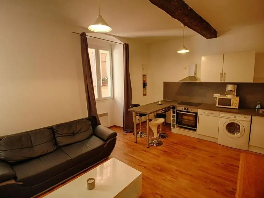 Appartement Ajaccio, 1 pièce, 2 personnes - FR-1-61-507