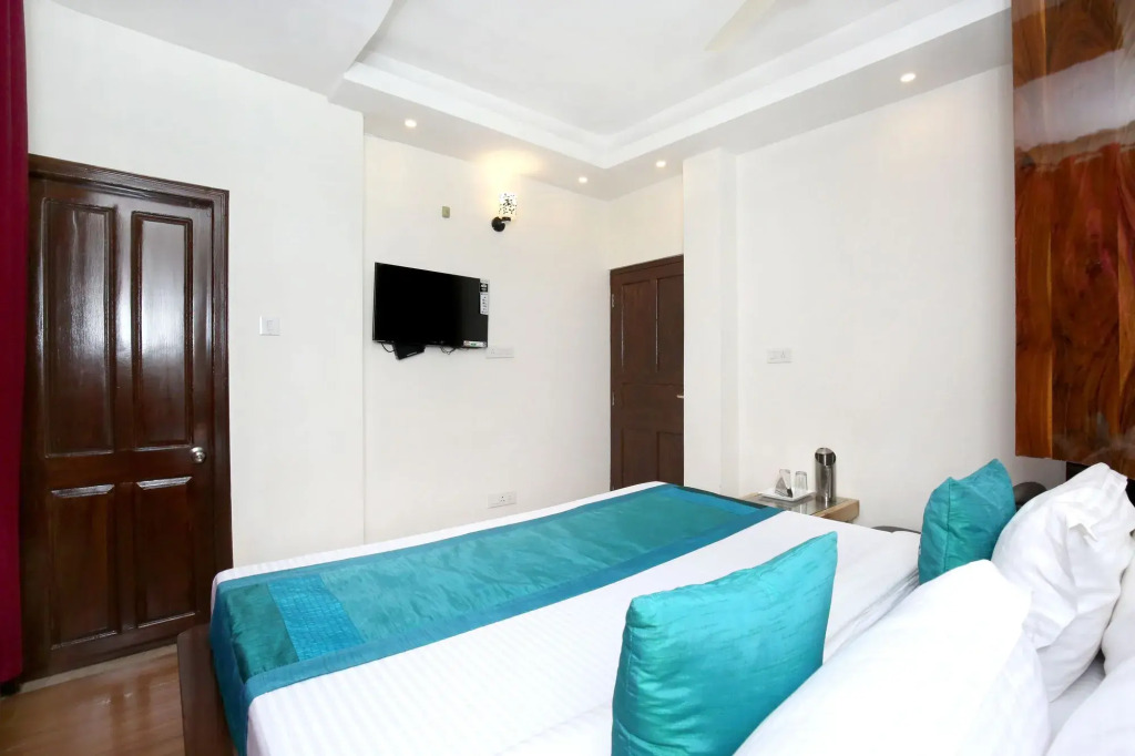 OYO 11095 Hotel Sai Stay Inn