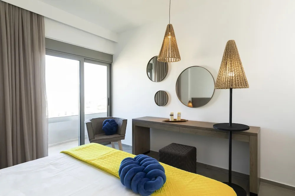 MIRAGE city APARTMENTS
