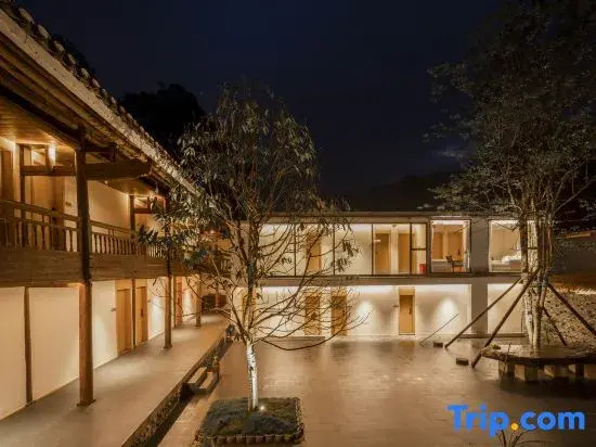 SanShanLi.Rustic Luxury Hotel