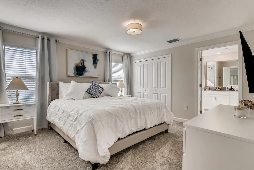 4321 QS - Magical Haven Townhome w/ Pool